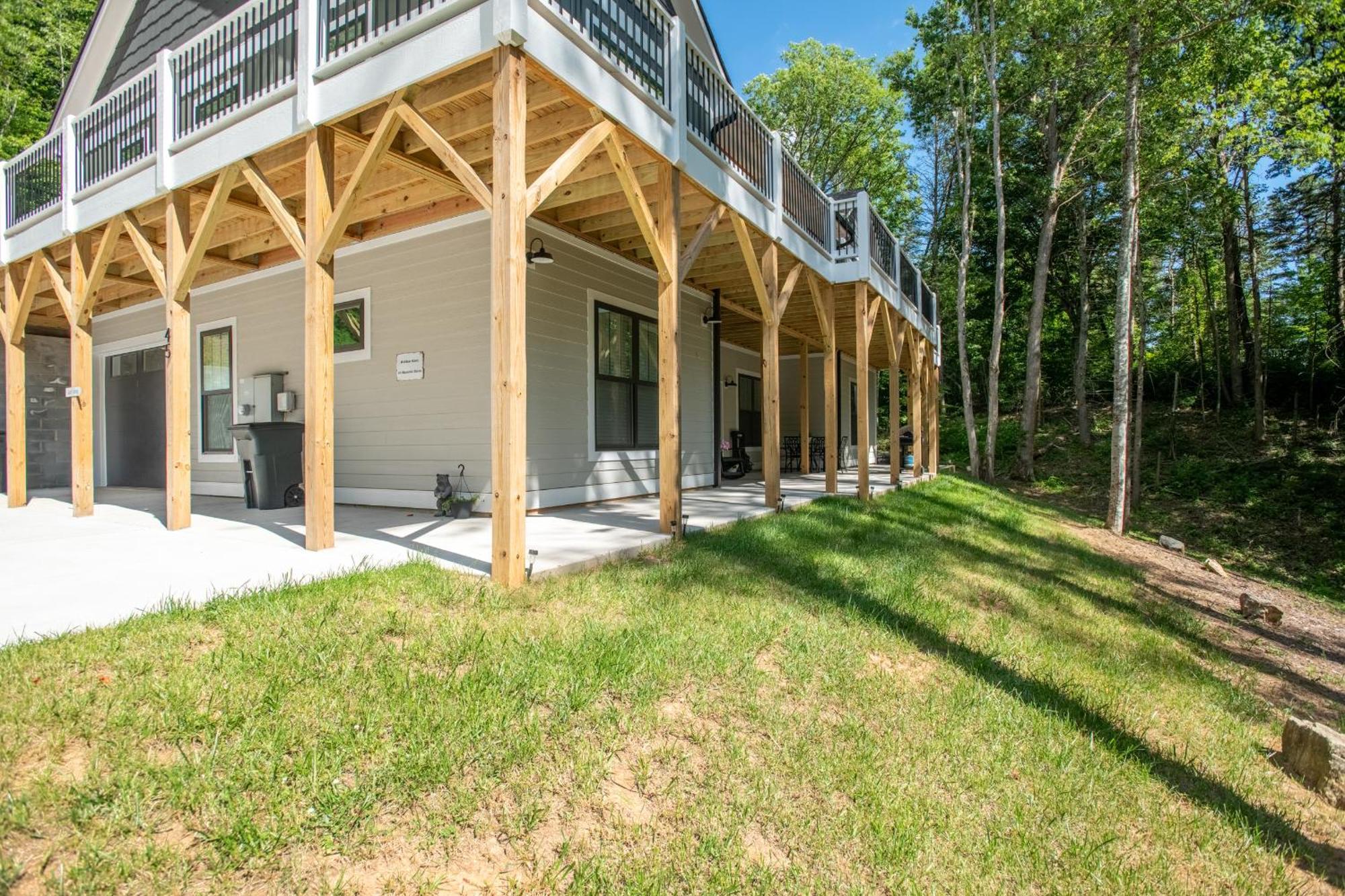 Hidden Gem * Weaverville
